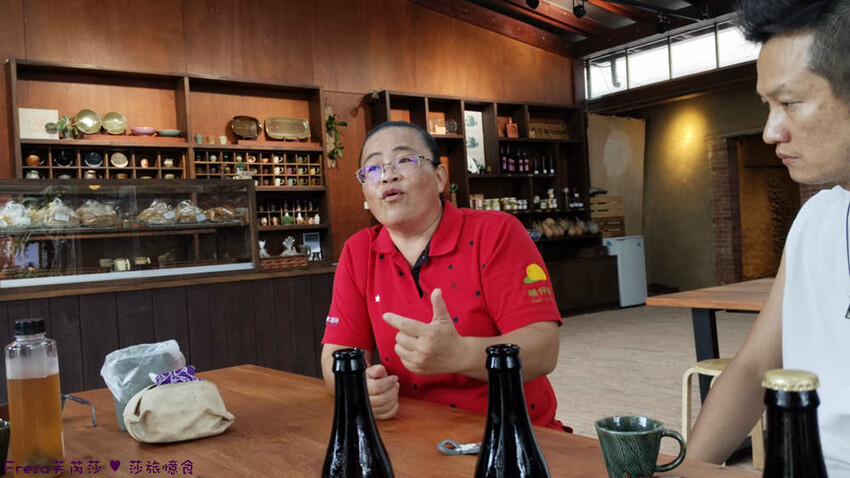 高雄市六龜區高雄旅遊│客庄山城趣│騎乘電輔車逛新威森林公園.六龜傳統辦桌菜+老街巡禮+檨仔腳DIY窯烤麵包.入住寶來