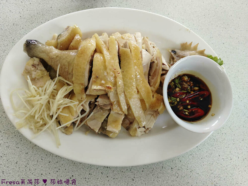 高雄市六龜區高雄旅遊│客庄山城趣│騎乘電輔車逛新威森林公園.六龜傳統辦桌菜+老街巡禮+檨仔腳DIY窯烤麵包.入住寶來