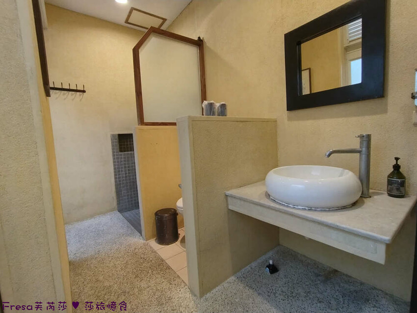 高雄市六龜區高雄旅遊│客庄山城趣│騎乘電輔車逛新威森林公園.六龜傳統辦桌菜+老街巡禮+檨仔腳DIY窯烤麵包.入住寶來