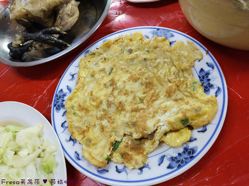 高雄市六龜區高雄旅遊│客庄山城趣│騎乘電輔車逛新威森林公園.六龜傳統辦桌菜+老街巡禮+檨仔腳DIY窯烤麵包.入住寶來