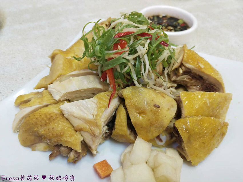 高雄市六龜區高雄旅遊│客庄山城趣│騎乘電輔車逛新威森林公園.六龜傳統辦桌菜+老街巡禮+檨仔腳DIY窯烤麵包.入住寶來