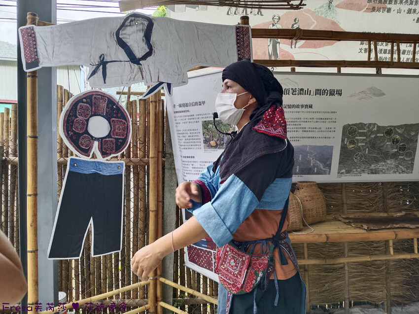 高雄市六龜區高雄旅遊│客庄山城趣│騎乘電輔車逛新威森林公園.六龜傳統辦桌菜+老街巡禮+檨仔腳DIY窯烤麵包.入住寶來