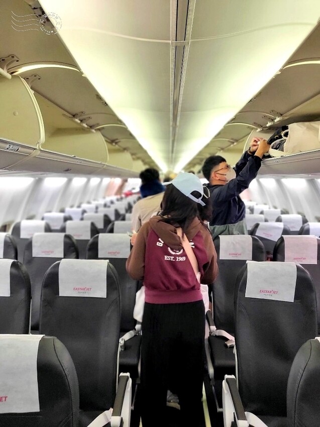 易斯達航空經濟艙