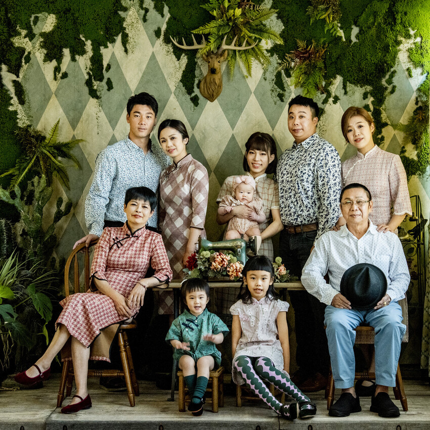 台南全家福推薦，復古民國風、一家三代全家福照！情緒飽滿獨特好