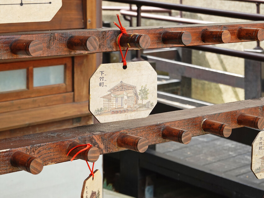 新竹市東區新竹市舊城一日遊懶人包｜下竹町、新竹市美術館、新竹州圖書館｜免費新竹觀光巴士