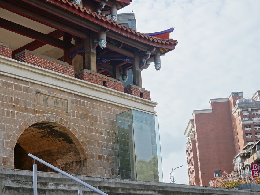 新竹市東區新竹市舊城一日遊懶人包｜下竹町、新竹市美術館、新竹州圖書館｜免費新竹觀光巴士