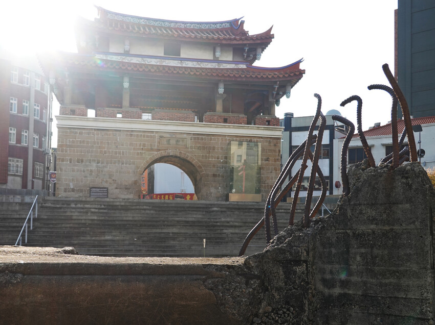 新竹市東區新竹市舊城一日遊懶人包｜下竹町、新竹市美術館、新竹州圖書館｜免費新竹觀光巴士