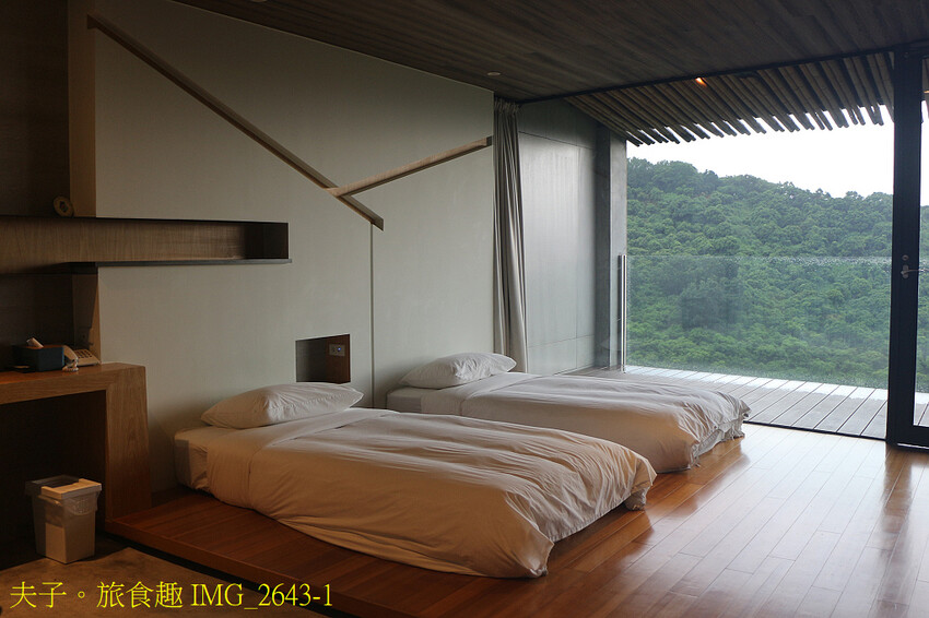 仙湖農場 迎山入目 同框焙灶寮的視野