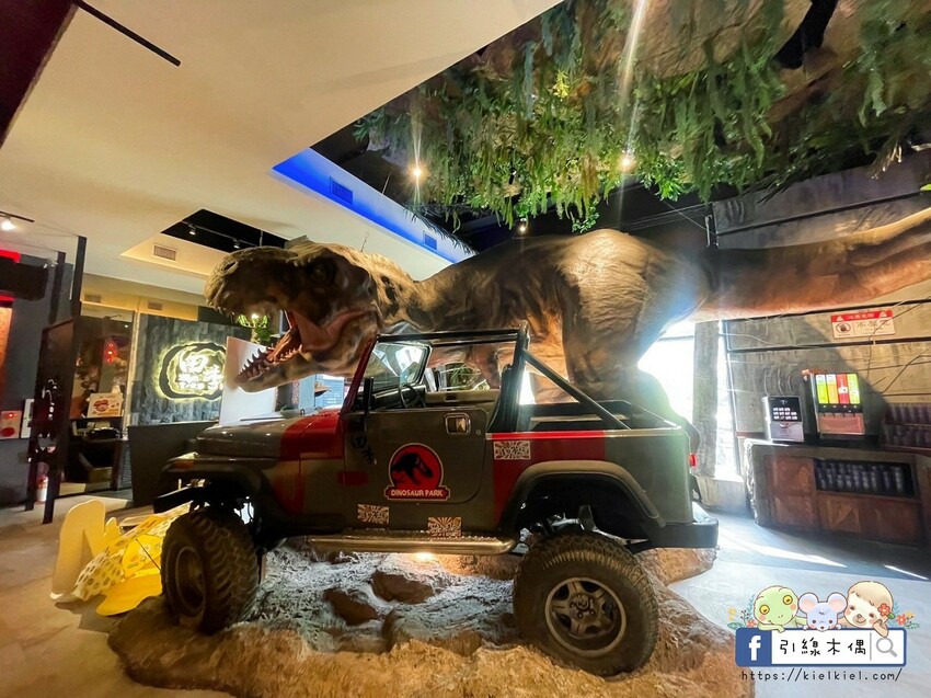 台南市東區炭火燒肉 X 恐龍冒險!小小兵滿額就送!田季發爺台南中華店,無限暢食燒肉派對等你來!