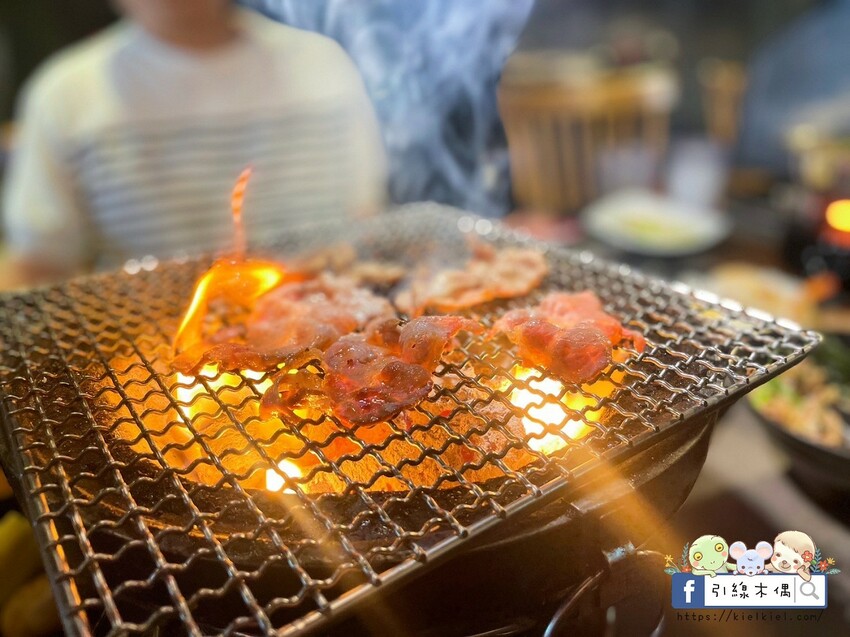 台南市東區炭火燒肉 X 恐龍冒險!小小兵滿額就送!田季發爺台南中華店,無限暢食燒肉派對等你來!