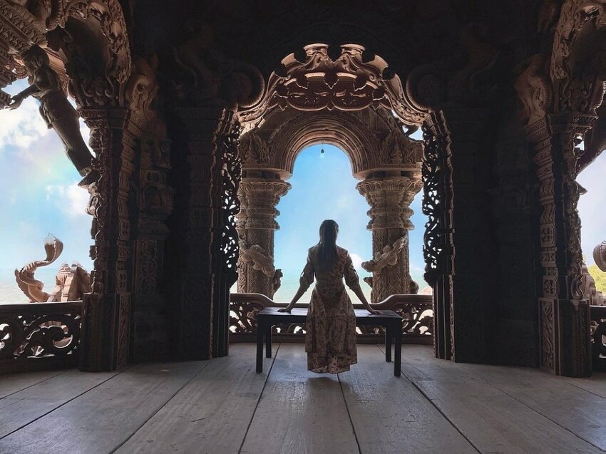 TOP8芭達雅必去景點推薦:水上市集、寺廟全都有,包車輕鬆玩全島!