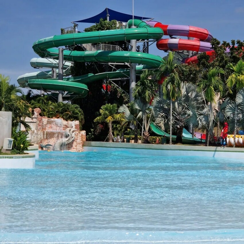 TOP8芭達雅必去景點推薦:水上市集、寺廟全都有,包車輕鬆玩全島!