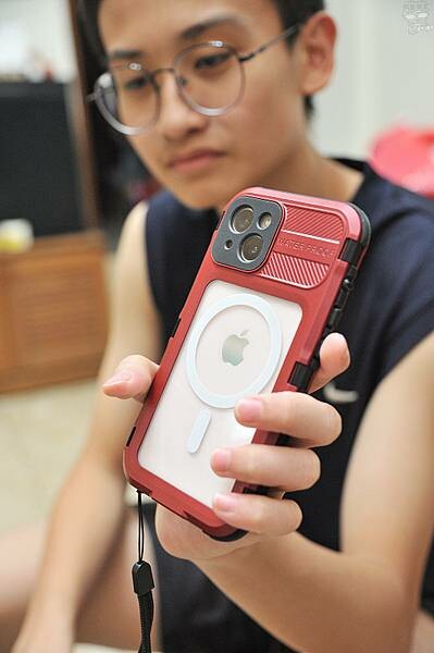 VP吸血鬼3C配件，手機防護專門，實用、便捷、全面防護的防水