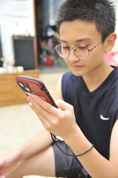 VP吸血鬼3C配件，手機防護專門，實用、便捷、全面防護的防水