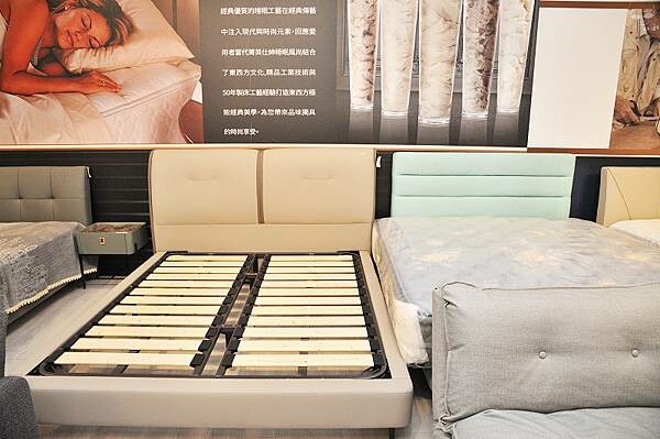 中友家具,台中家具推薦,擁有全台最大3000坪展示空間!品項