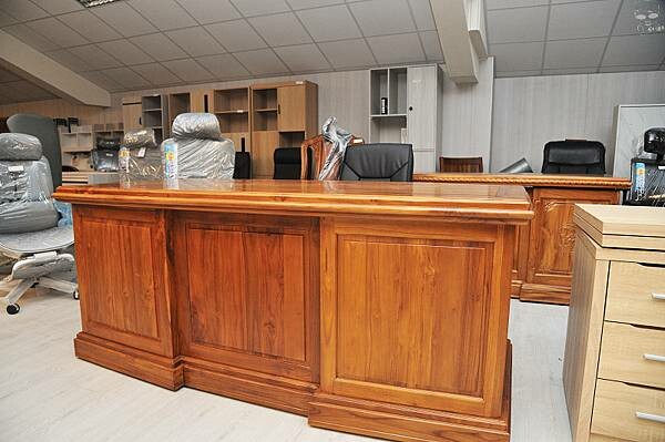 中友家具,台中家具推薦,擁有全台最大3000坪展示空間!品項