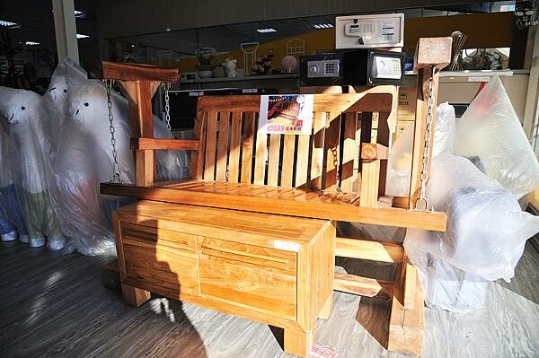 中友家具,台中家具推薦,擁有全台最大3000坪展示空間!品項