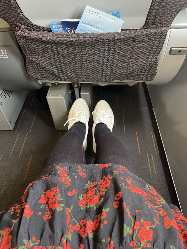 開箱長榮航空商務艙台北飛沖繩那霸