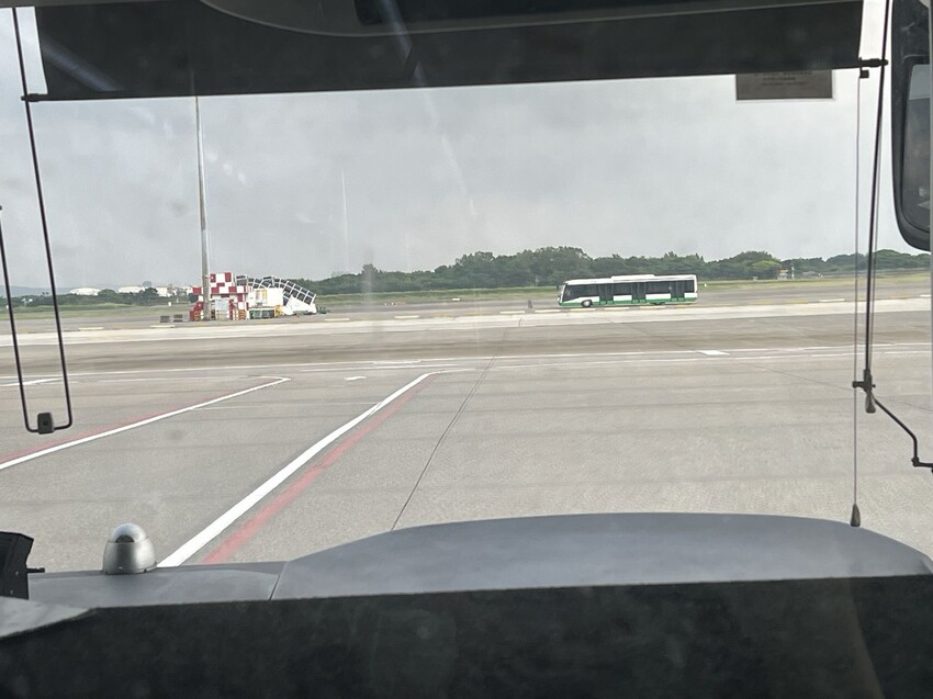 開箱長榮航空商務艙台北飛沖繩那霸