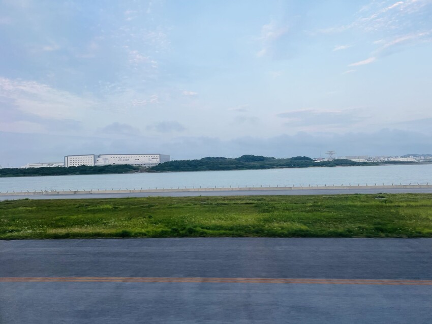 開箱長榮航空商務艙台北飛沖繩那霸