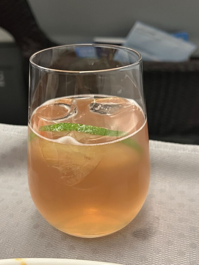 開箱長榮航空商務艙台北飛沖繩那霸