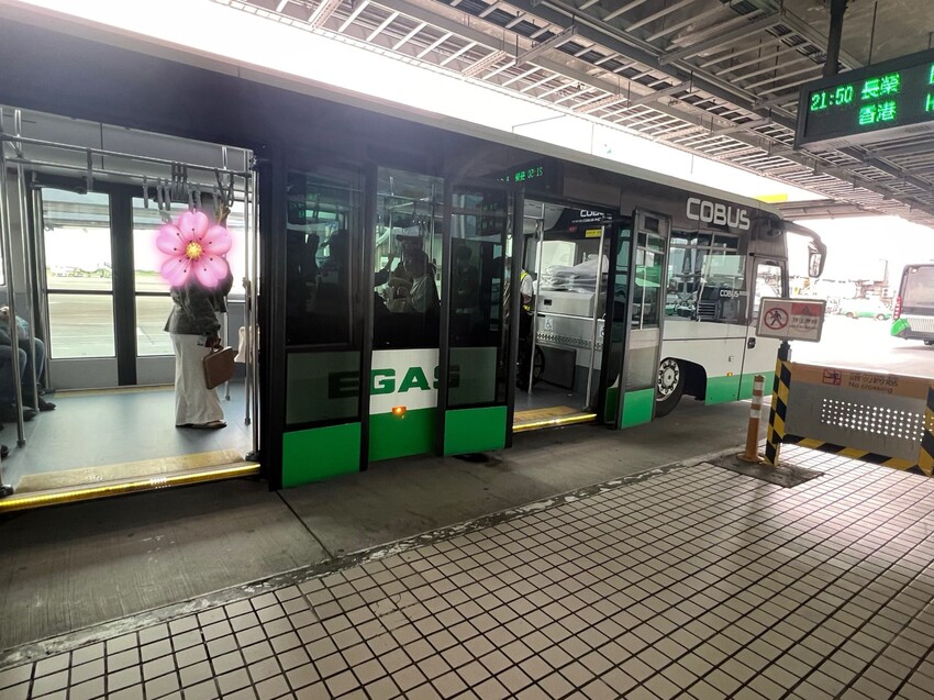 開箱長榮航空商務艙台北飛沖繩那霸