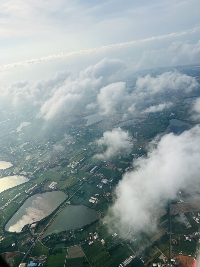 開箱長榮航空商務艙台北飛沖繩那霸