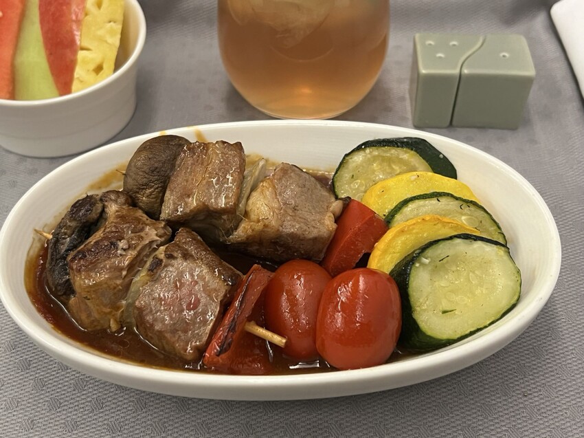 開箱長榮航空商務艙台北飛沖繩那霸