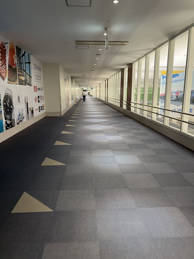 開箱長榮航空商務艙台北飛沖繩那霸