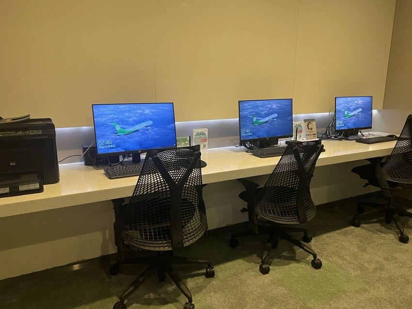 開箱長榮航空商務艙台北飛沖繩那霸