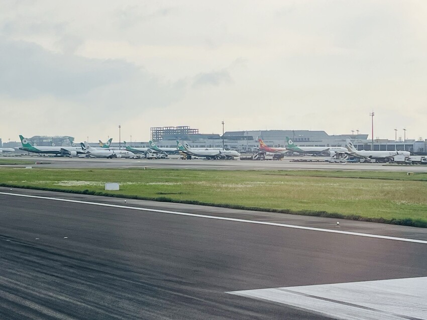 開箱長榮航空商務艙台北飛沖繩那霸