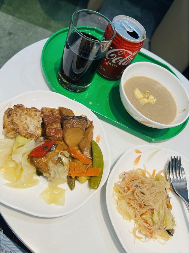 開箱長榮航空商務艙台北飛沖繩那霸