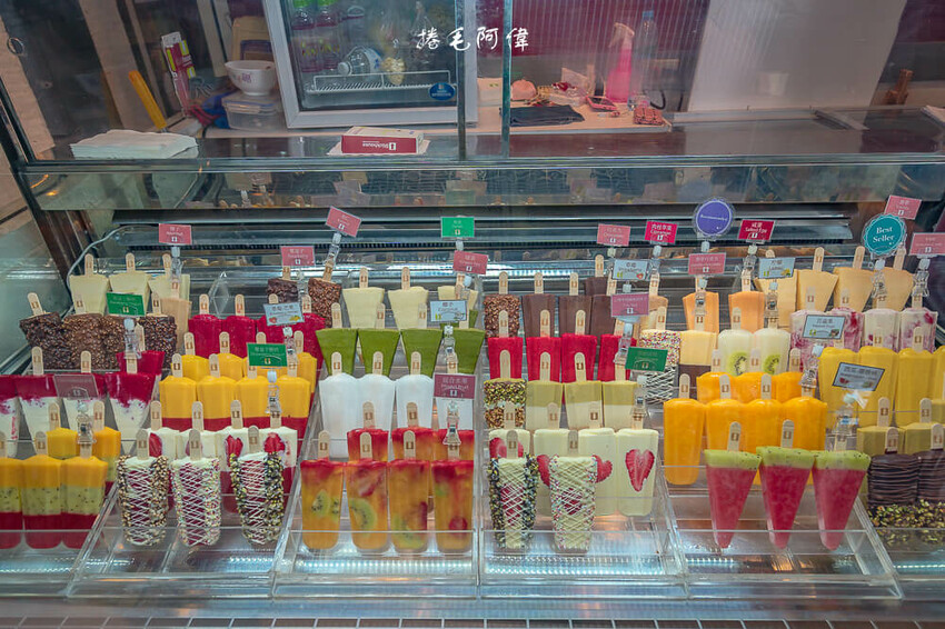 泰國Stickhouse Tha Maharaj | 曼谷瑪哈拉碼頭夢幻冰棒！超繽紛色彩看得我都流口水了～