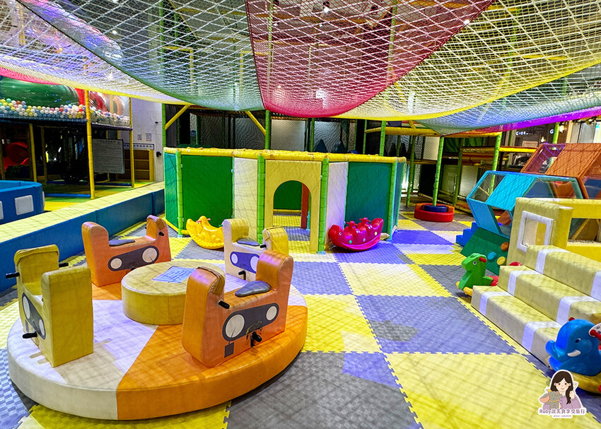 【土城親子館】PaPark爬爬客親子樂園-土城日月光店-彩虹 【土城親子館】PaPark爬爬客親子樂園-土城日月光店-彩虹