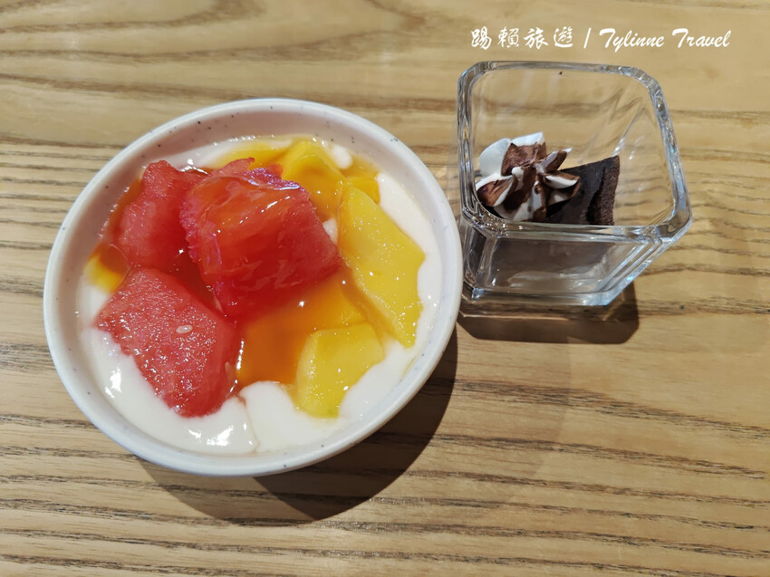 沖繩ART STAY藝術飯店！日本清酒免費喝到飽，步行直達國際通。