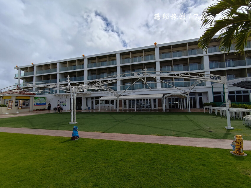 沖繩平價海景飯店「喜璃愈志LCH」每晚不到1500元，私人海灘超享受。