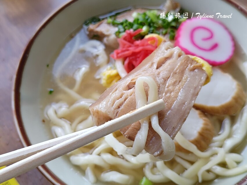 沖繩蕎麥麵專賣！沖繩在地人氣蕎麥麵「當南食堂」東南植物園旁美食推薦。