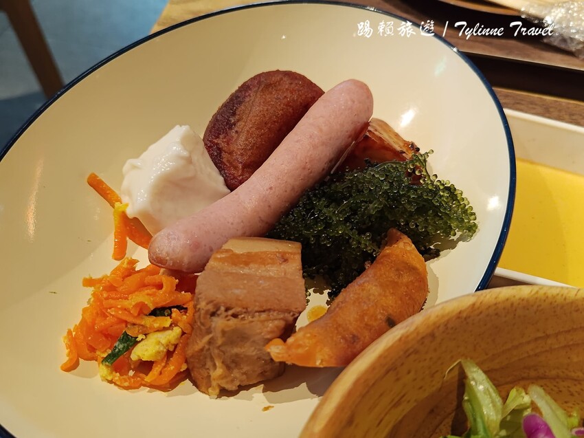 沖繩ART STAY藝術飯店！日本清酒免費喝到飽，步行直達國際通。