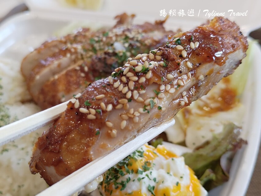 沖繩購物美食一次滿足!Blue Water Shrimp夏威夷餐,兩倍肉量日式和風雞定食。