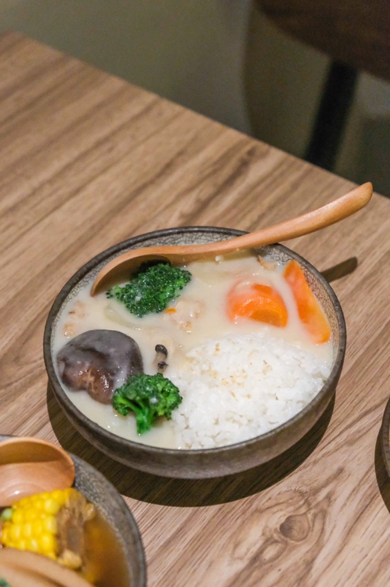 「酉居小酒館」讓你沉浸在台中的微醺之夜