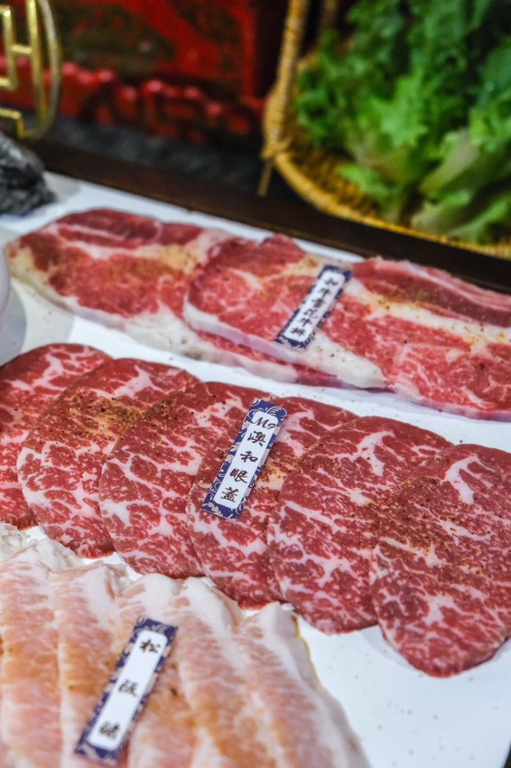 宮廷風特色燒肉在這「墨妃家京品燒肉」提供道具、服裝免費讓你穿搭拍照