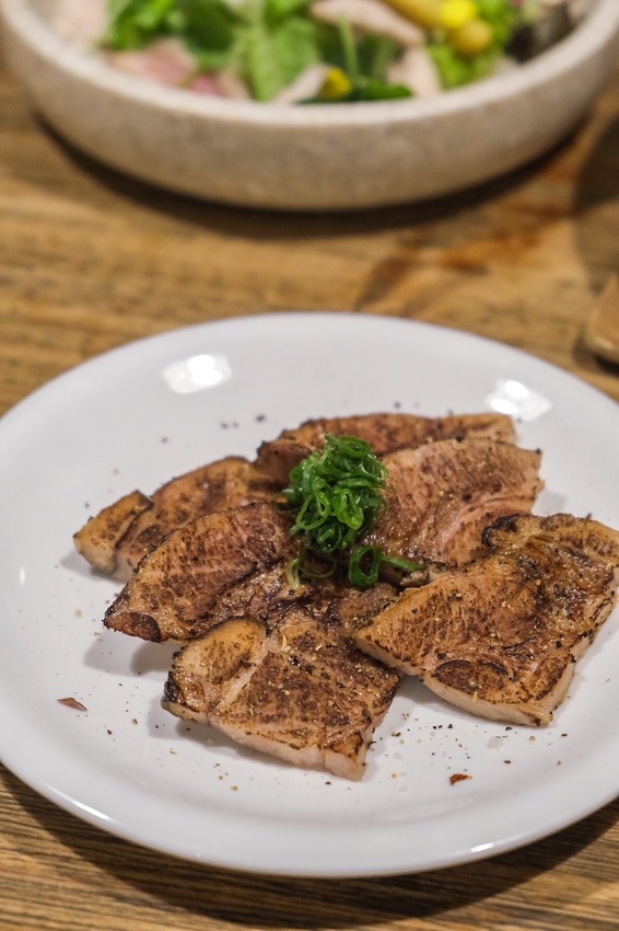 新竹縣竹北市「Yén itte 言って食処」宵夜時段可以吃太拉麵太幸福