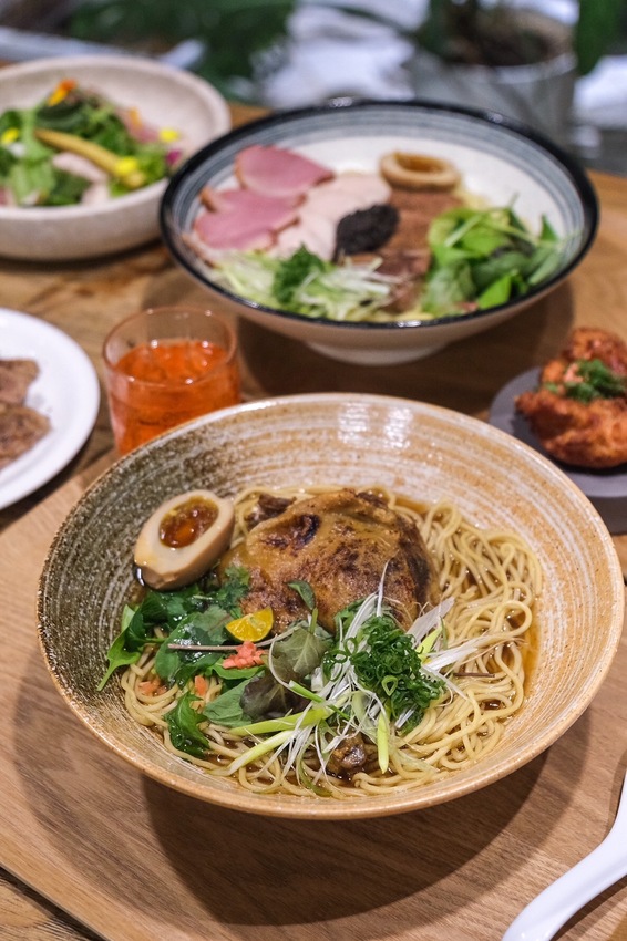 新竹縣竹北市「Yén itte 言って食処」宵夜時段可以吃太拉麵太幸福