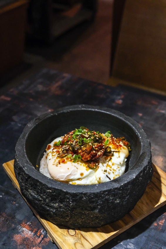 宮廷風特色燒肉在這「墨妃家京品燒肉」提供道具、服裝免費讓你穿搭拍照