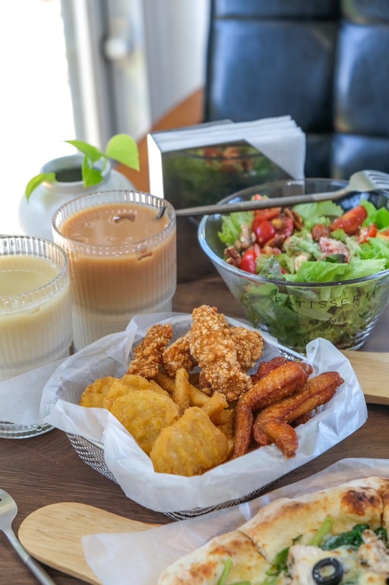 桃園市龍潭區巷弄裡的貨櫃窯烤披薩「村窯」