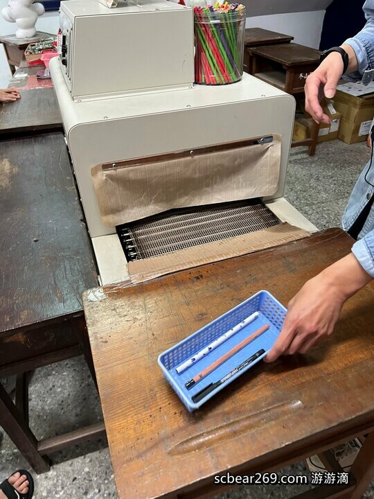 宜蘭縣五結鄉【宜蘭五結】「來玉兔鉛筆學校上學趣 ，親子景點推薦，導覽+鉛筆DIY，繪製屬於自己獨一無二的鉛筆（有獎徵