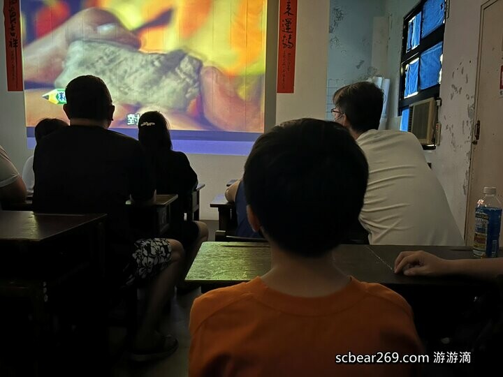 宜蘭縣五結鄉【宜蘭五結】「來玉兔鉛筆學校上學趣 ，親子景點推薦，導覽+鉛筆DIY，繪製屬於自己獨一無二的鉛筆（有獎徵