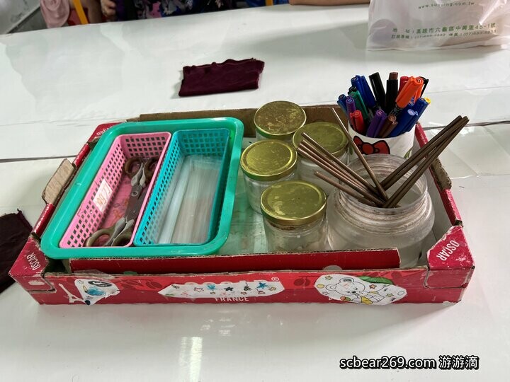 宜蘭縣五結鄉【宜蘭五結】「來玉兔鉛筆學校上學趣 ，親子景點推薦，導覽+鉛筆DIY，繪製屬於自己獨一無二的鉛筆（有獎徵