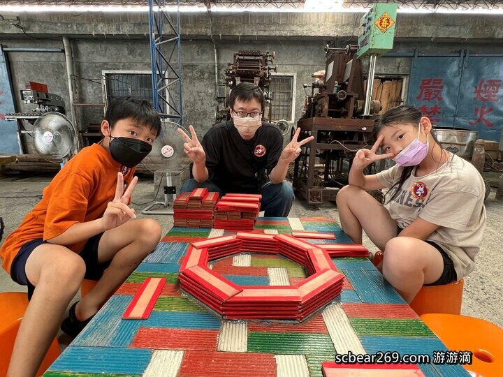 宜蘭縣五結鄉【宜蘭五結】「來玉兔鉛筆學校上學趣 ，親子景點推薦，導覽+鉛筆DIY，繪製屬於自己獨一無二的鉛筆（有獎徵