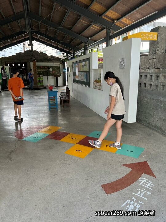 宜蘭縣五結鄉【宜蘭五結】「來玉兔鉛筆學校上學趣 ，親子景點推薦，導覽+鉛筆DIY，繪製屬於自己獨一無二的鉛筆（有獎徵